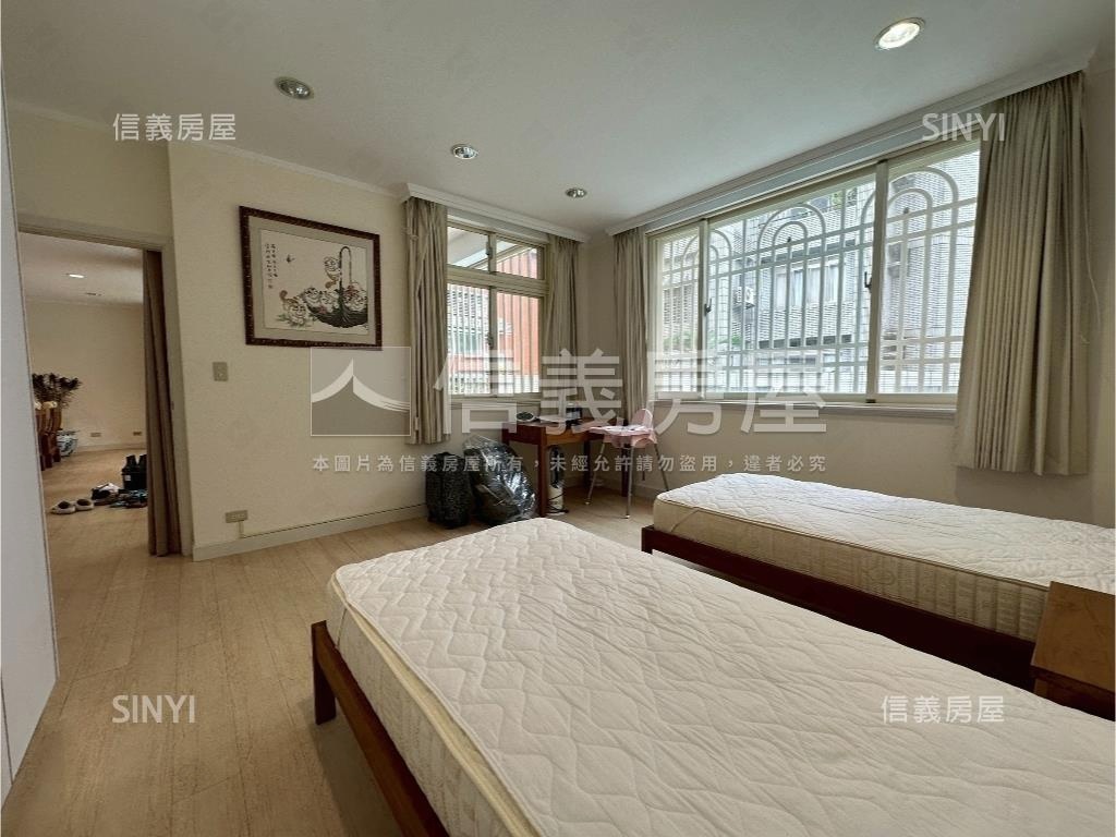 七段住二大別墅房屋室內格局與周邊環境