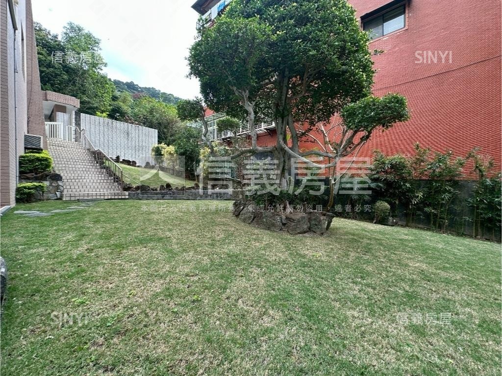 七段住二大別墅房屋室內格局與周邊環境