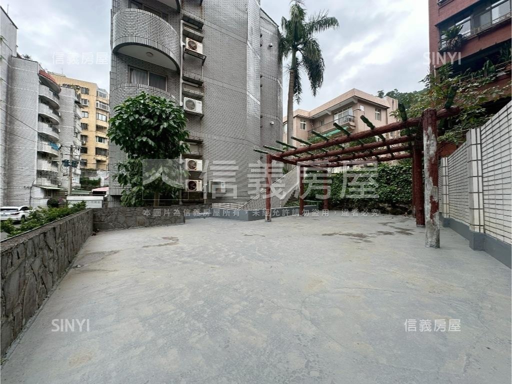 七段住二大別墅房屋室內格局與周邊環境