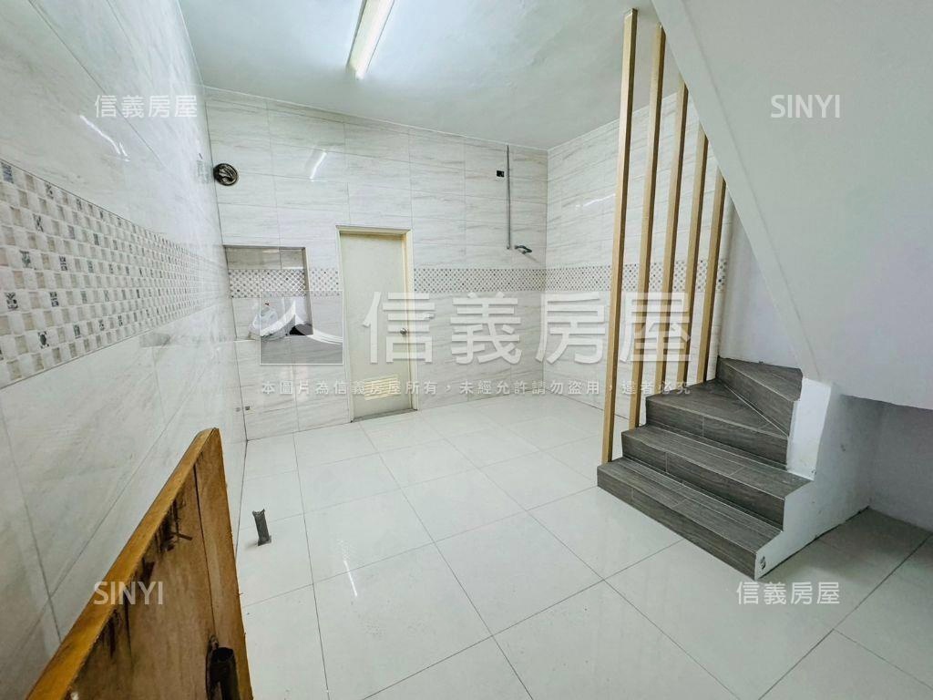公英五街活巷美車墅房屋室內格局與周邊環境