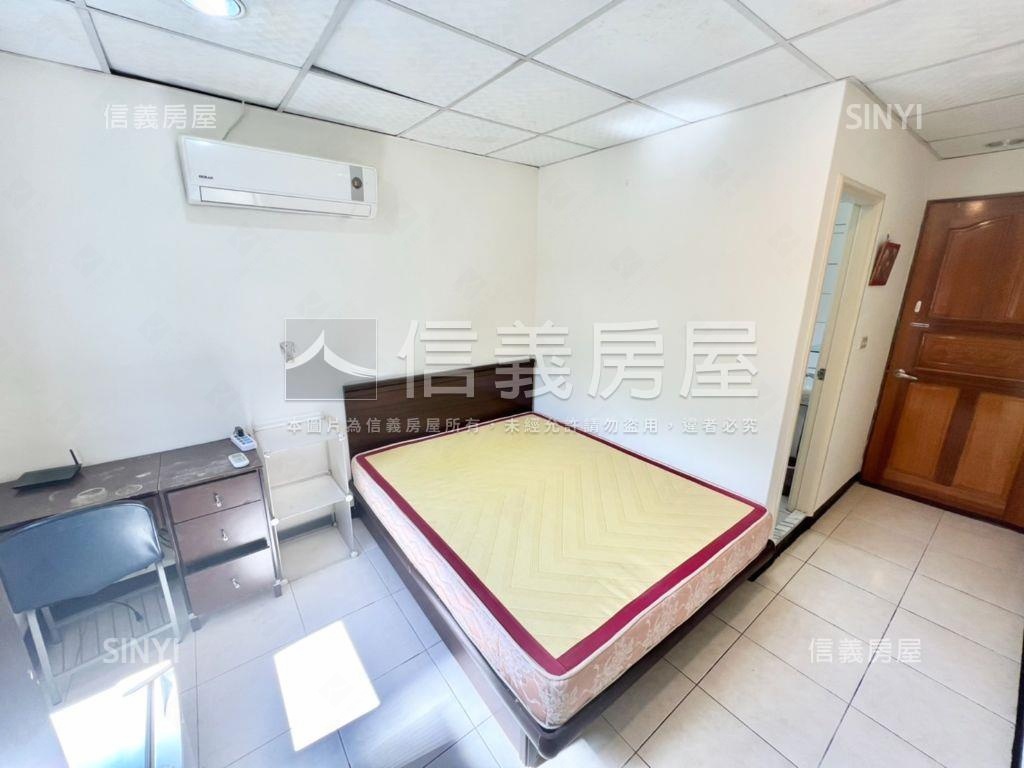 信義邊間隔套房收租頂加房屋室內格局與周邊環境