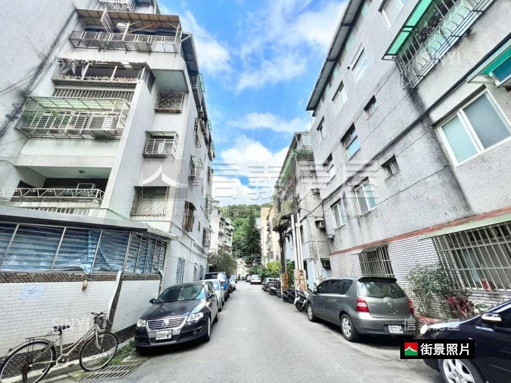 信義邊間隔套房收租頂加房屋室內格局與周邊環境