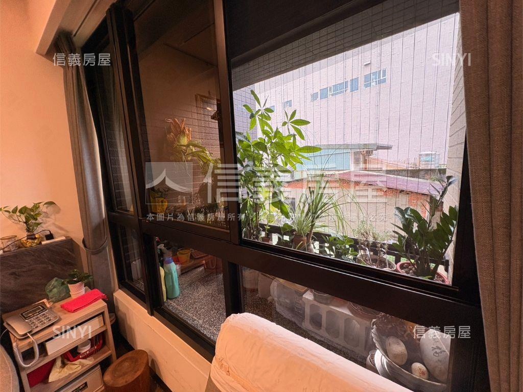 專任邊間心天地三房大車位房屋室內格局與周邊環境