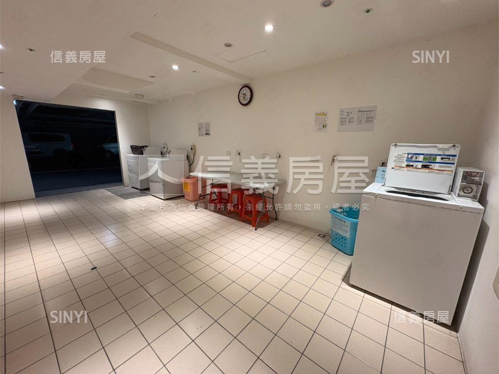 專任邊間心天地三房大車位房屋室內格局與周邊環境