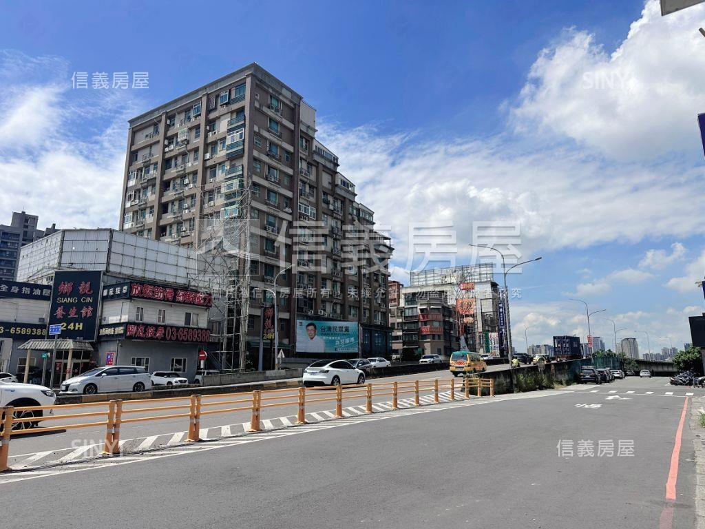 竹北墅無界臨路電梯美透店房屋室內格局與周邊環境