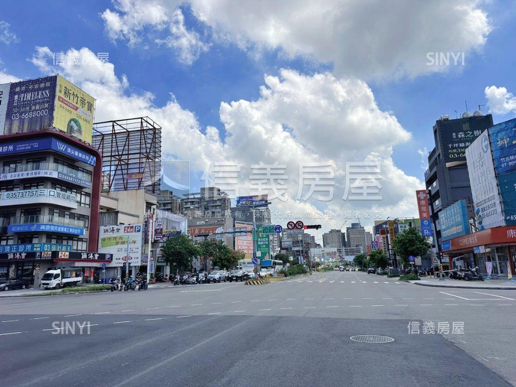竹北墅無界臨路電梯美透店房屋室內格局與周邊環境