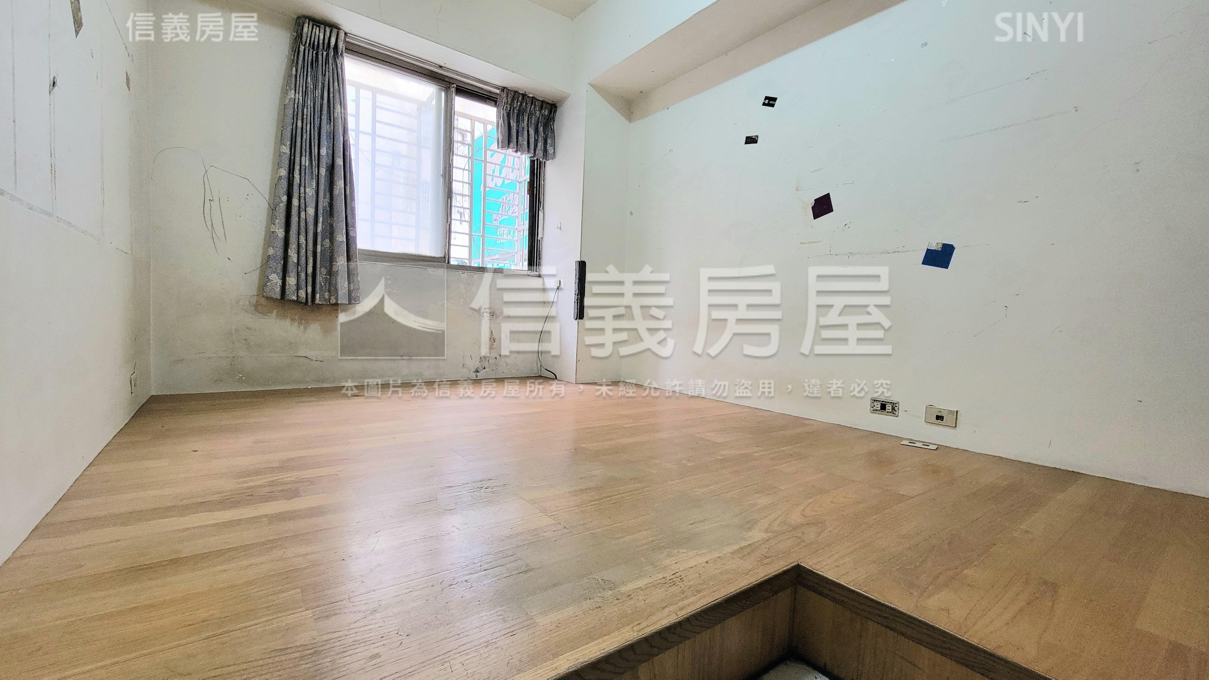 旅順路角間黃金店面房屋室內格局與周邊環境