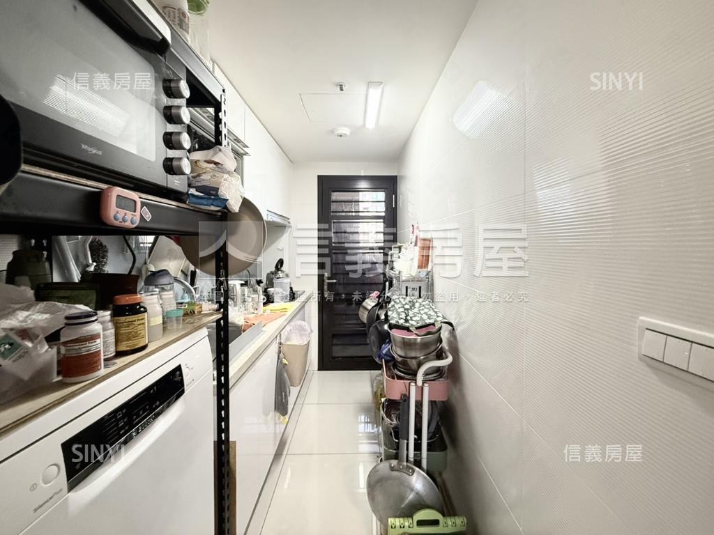 好市佳３房車位輕鬆成家房屋室內格局與周邊環境