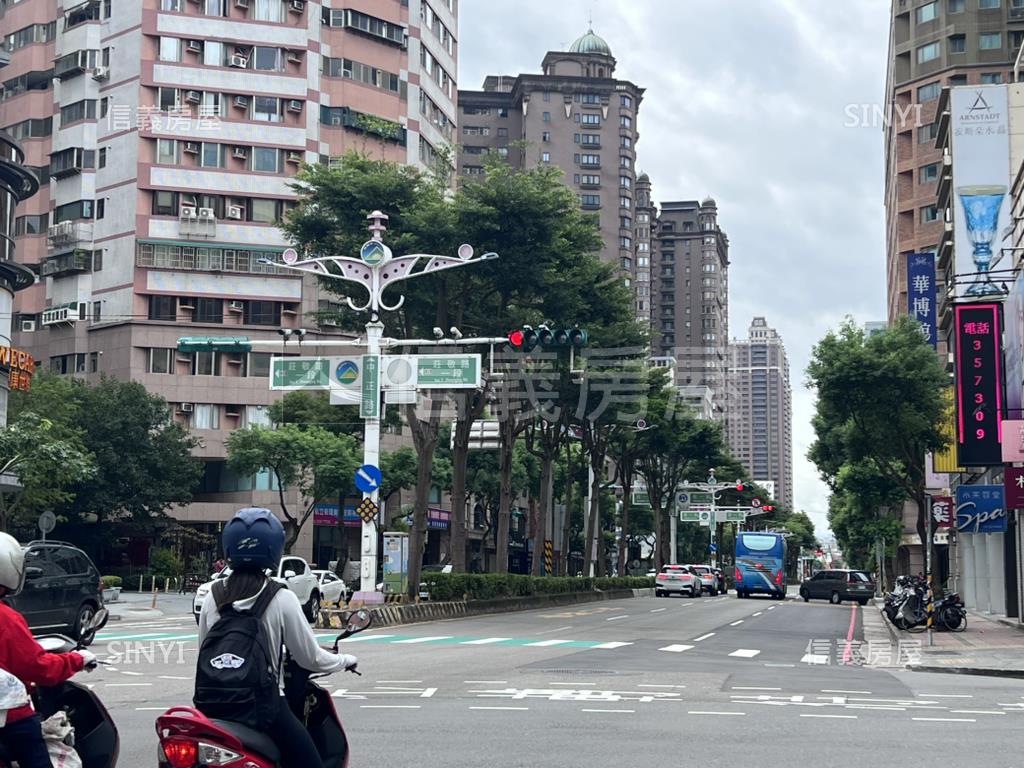 中正路近未來捷運傳家店面房屋室內格局與周邊環境