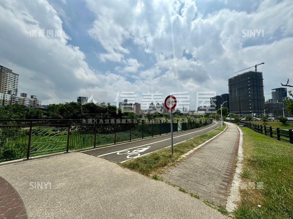 東騰青一新落成六樓面公園房屋室內格局與周邊環境