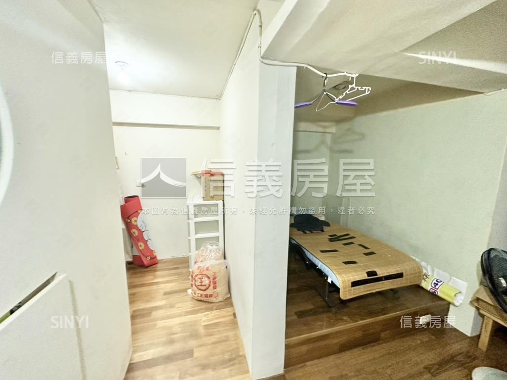 微風南京旁金店面房屋室內格局與周邊環境