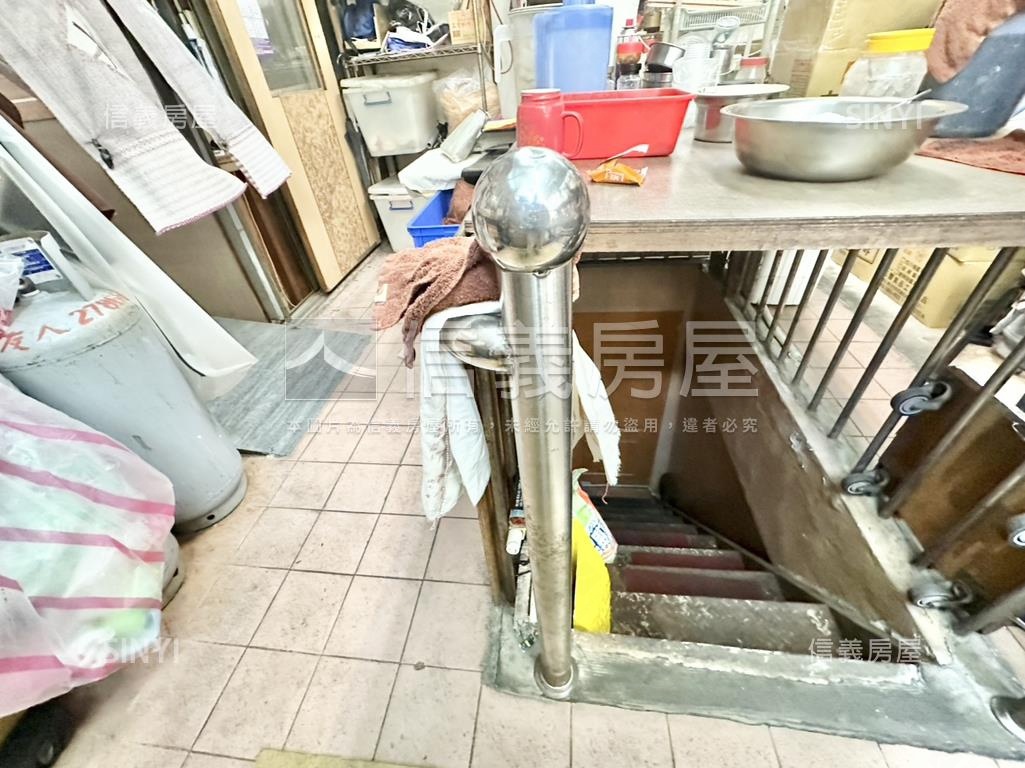 微風南京旁金店面房屋室內格局與周邊環境