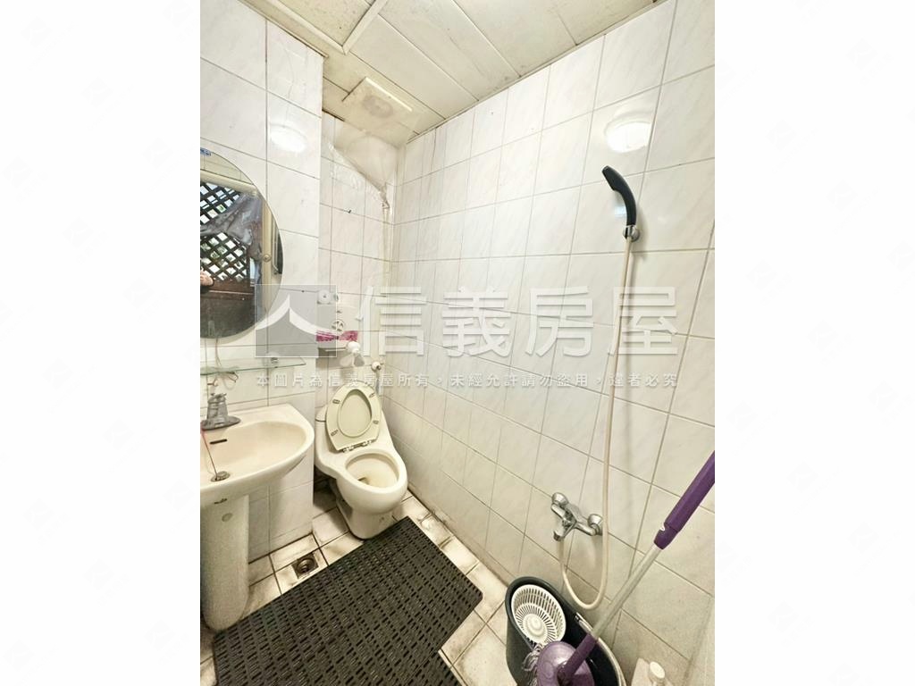 微風南京旁金店面房屋室內格局與周邊環境