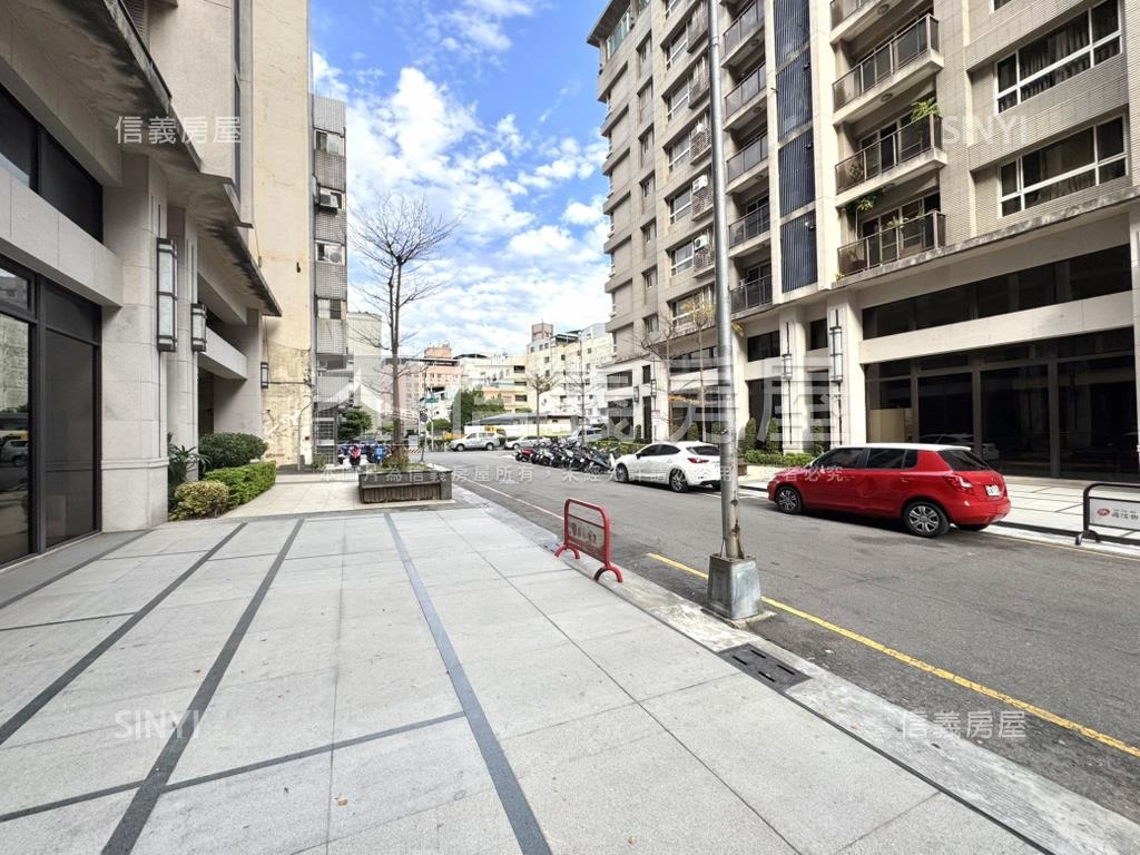 文心加賀溫馨兩房車位房屋室內格局與周邊環境