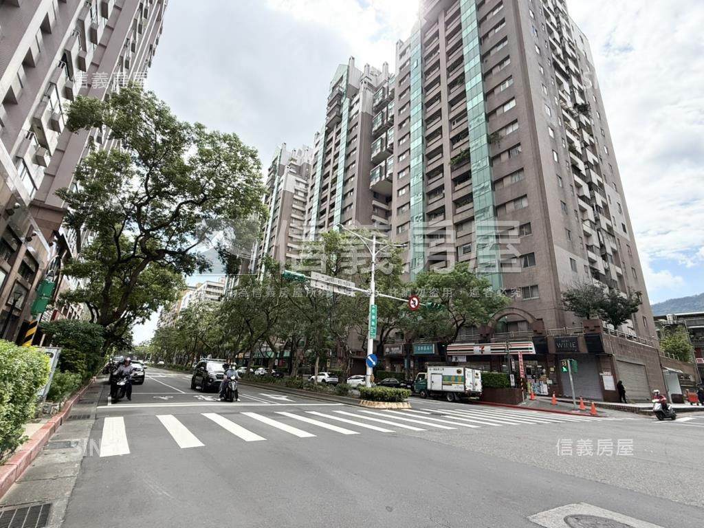 鄰信義計畫區可店可辦房屋室內格局與周邊環境