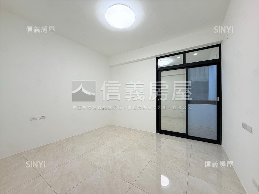 五甲採光好煥新美車庫透天房屋室內格局與周邊環境