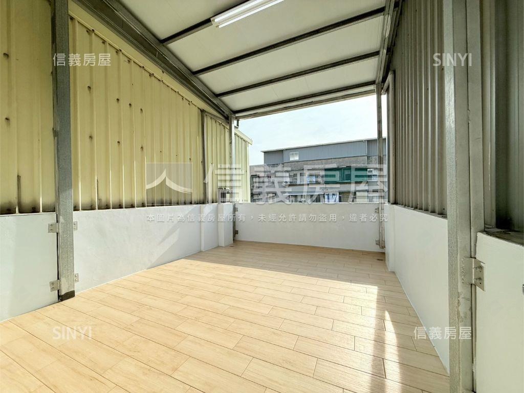 五甲採光好煥新美車庫透天房屋室內格局與周邊環境