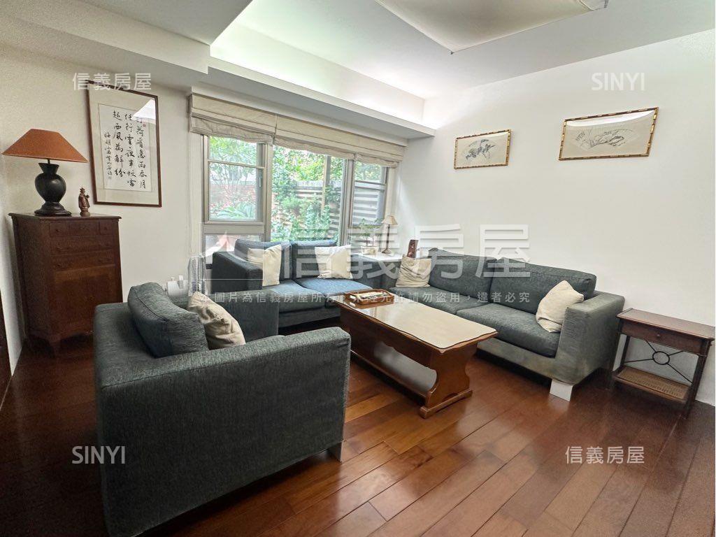 ｛維多利亞｝私藏花園一樓房屋室內格局與周邊環境