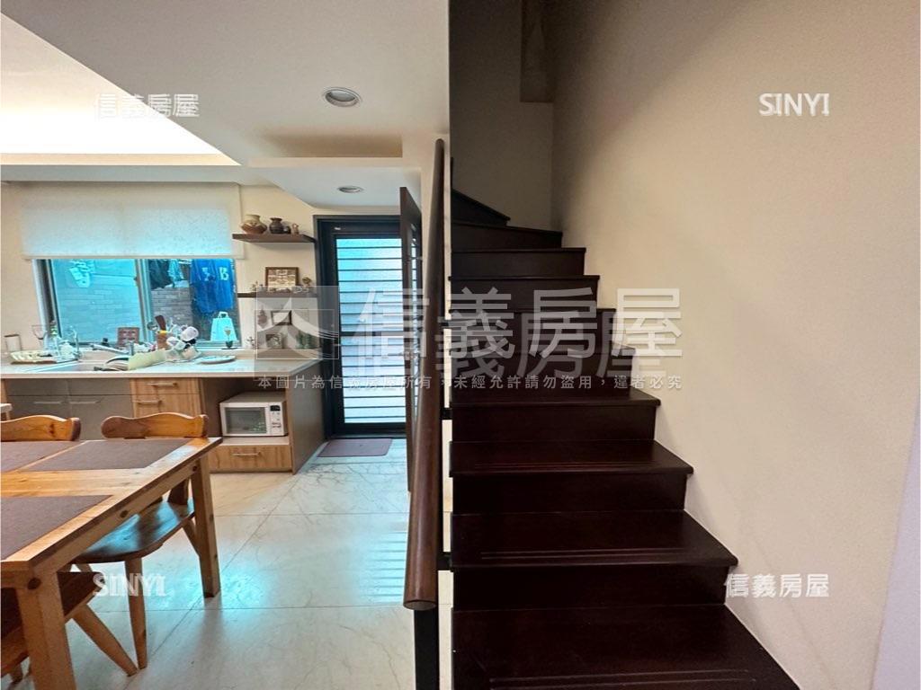 ｛維多利亞｝私藏花園一樓房屋室內格局與周邊環境