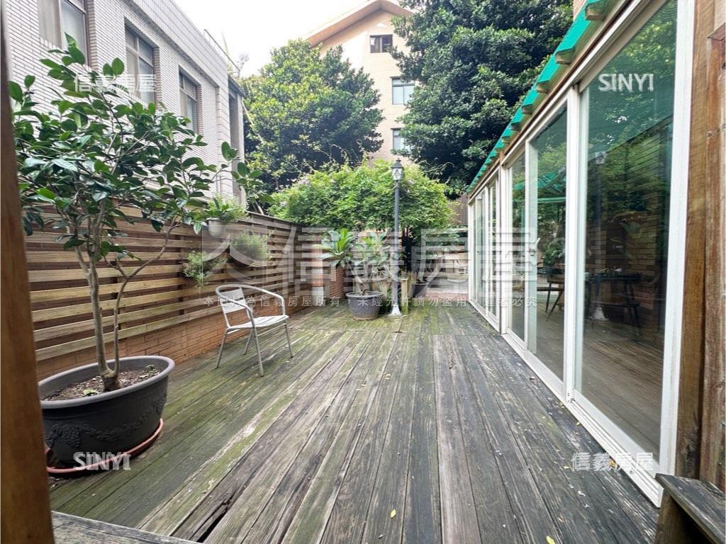 ｛維多利亞｝私藏花園一樓房屋室內格局與周邊環境