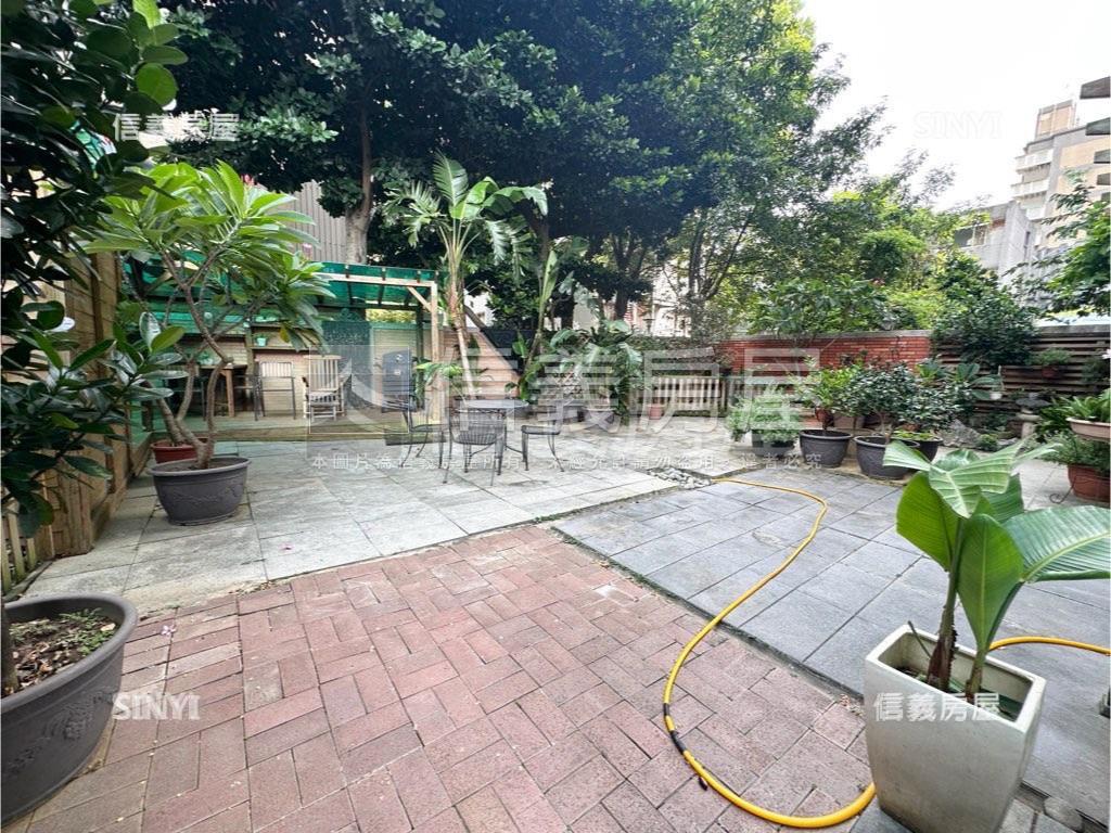 ｛維多利亞｝私藏花園一樓房屋室內格局與周邊環境