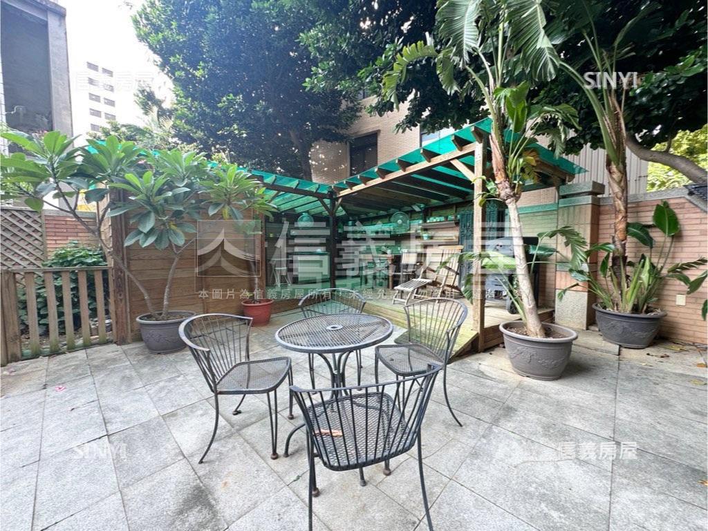 ｛維多利亞｝私藏花園一樓房屋室內格局與周邊環境