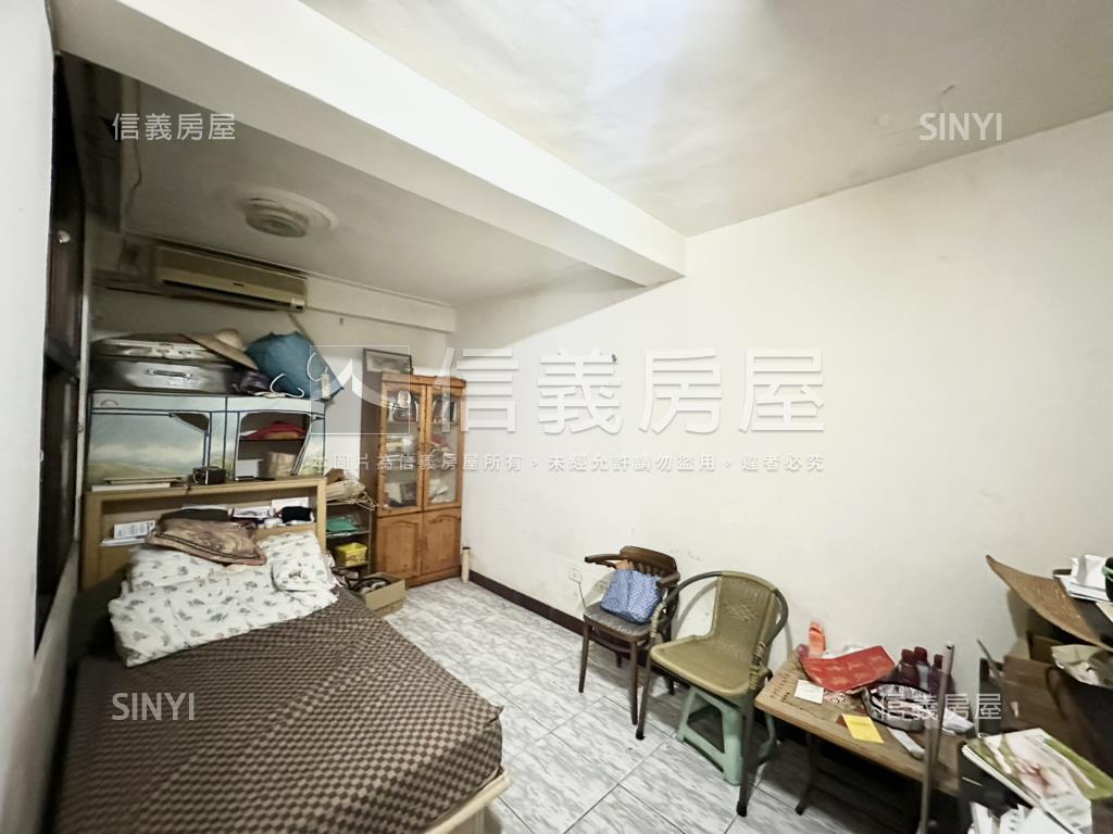 近三塊厝車站面寬透天房屋室內格局與周邊環境