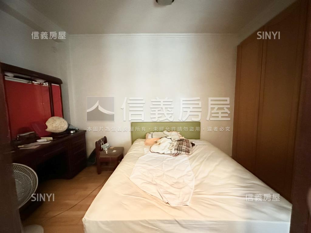 近三塊厝車站面寬透天房屋室內格局與周邊環境