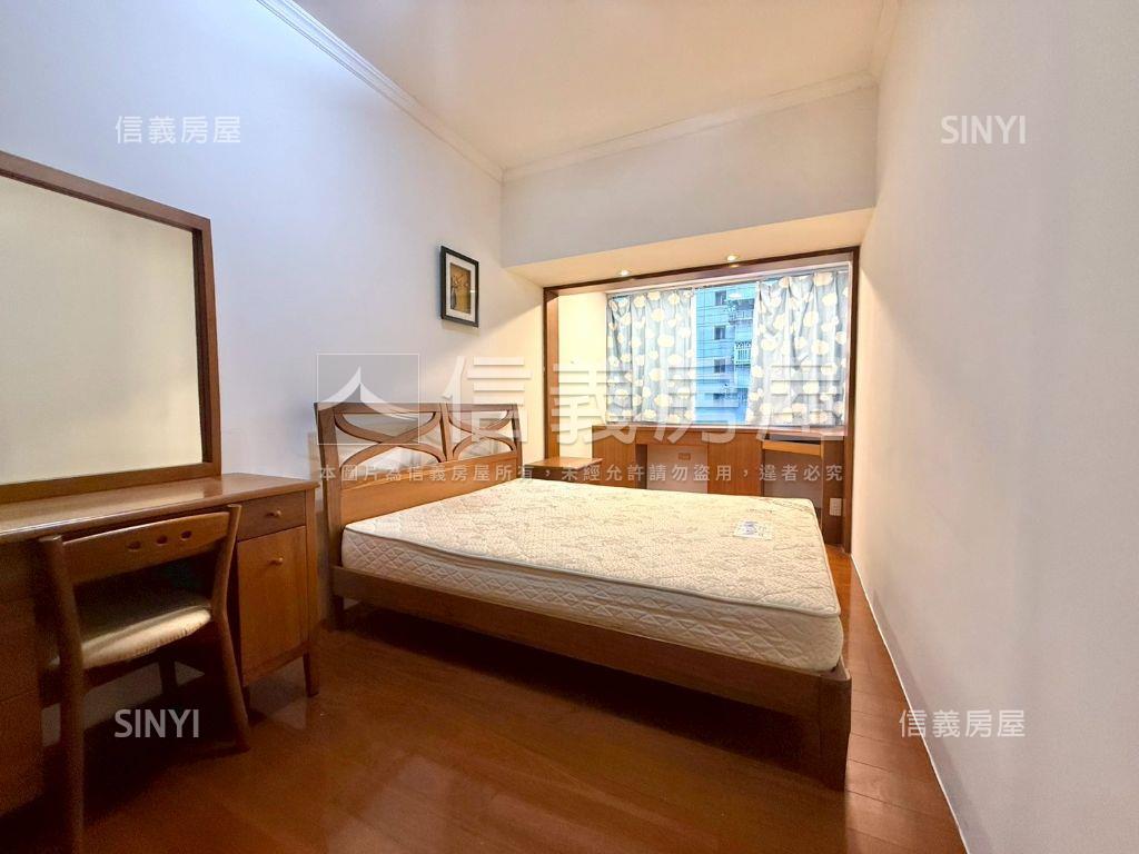 茄苳華城方正三房車位房屋室內格局與周邊環境