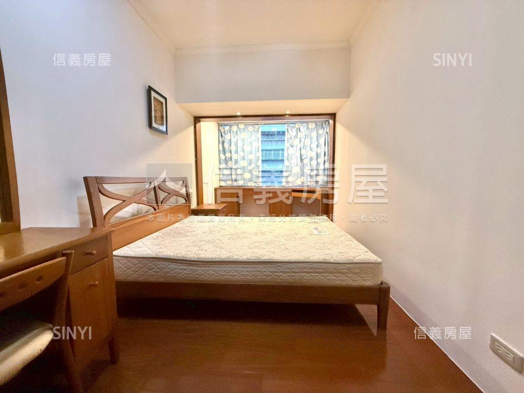 茄苳華城方正三房車位房屋室內格局與周邊環境