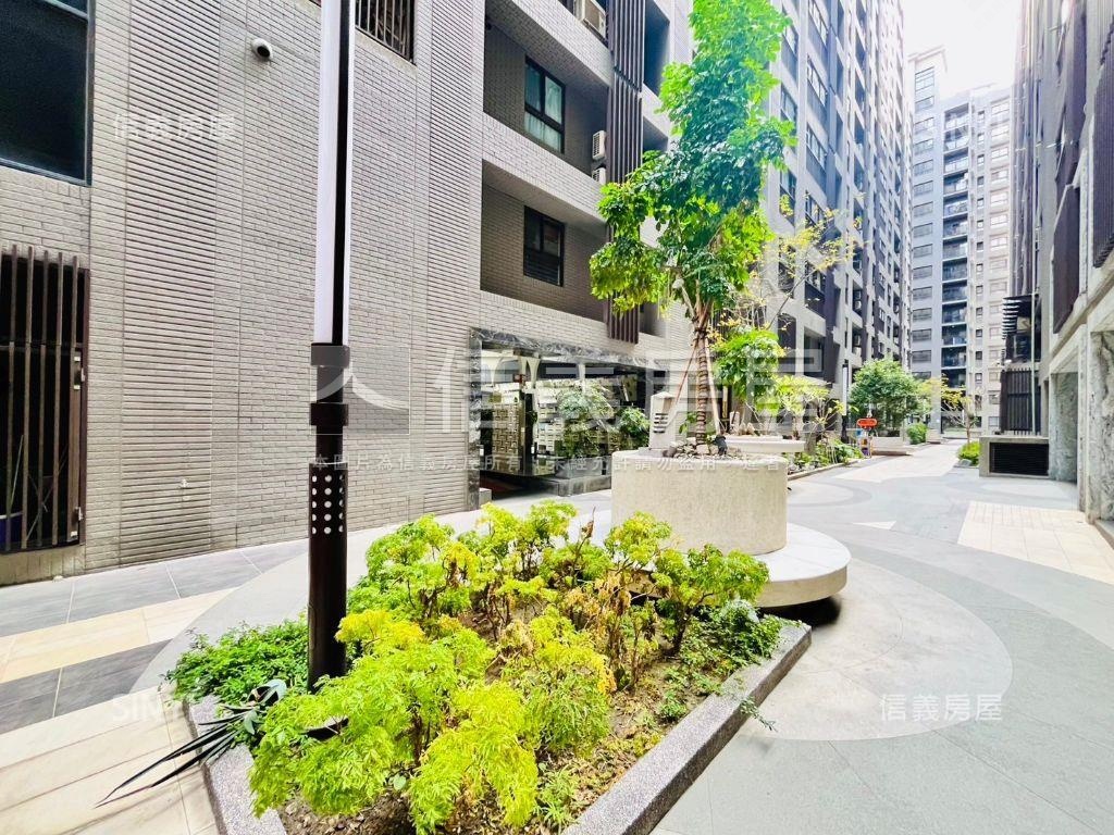 降價案！彩虹城２四房平車房屋室內格局與周邊環境