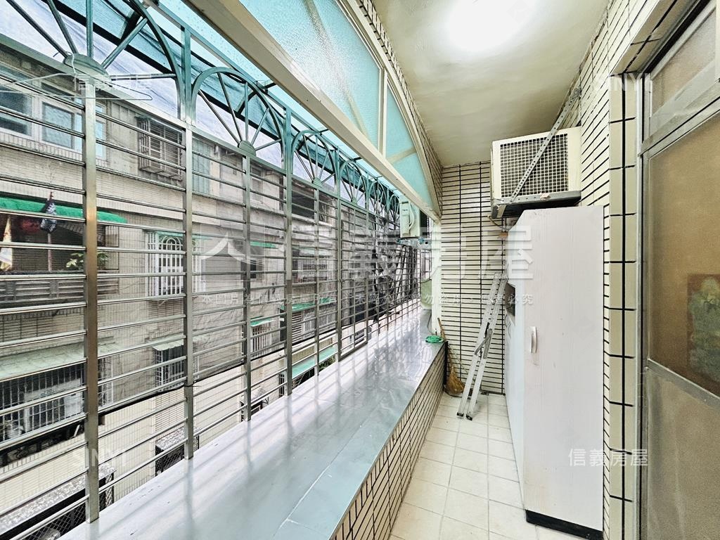 中正近捷運。豪邸大戶房屋室內格局與周邊環境