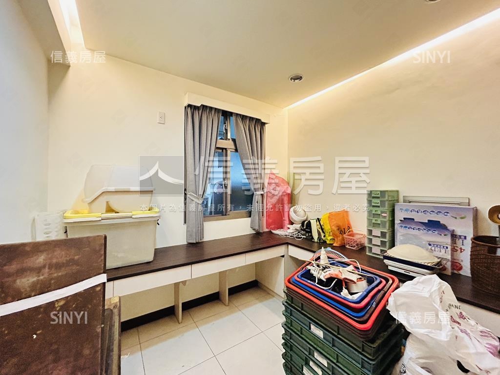 中正近捷運。豪邸大戶房屋室內格局與周邊環境