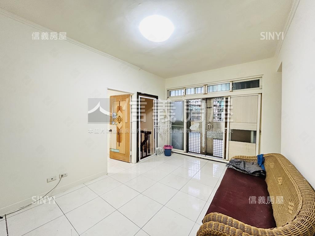 中正近捷運。豪邸大戶房屋室內格局與周邊環境