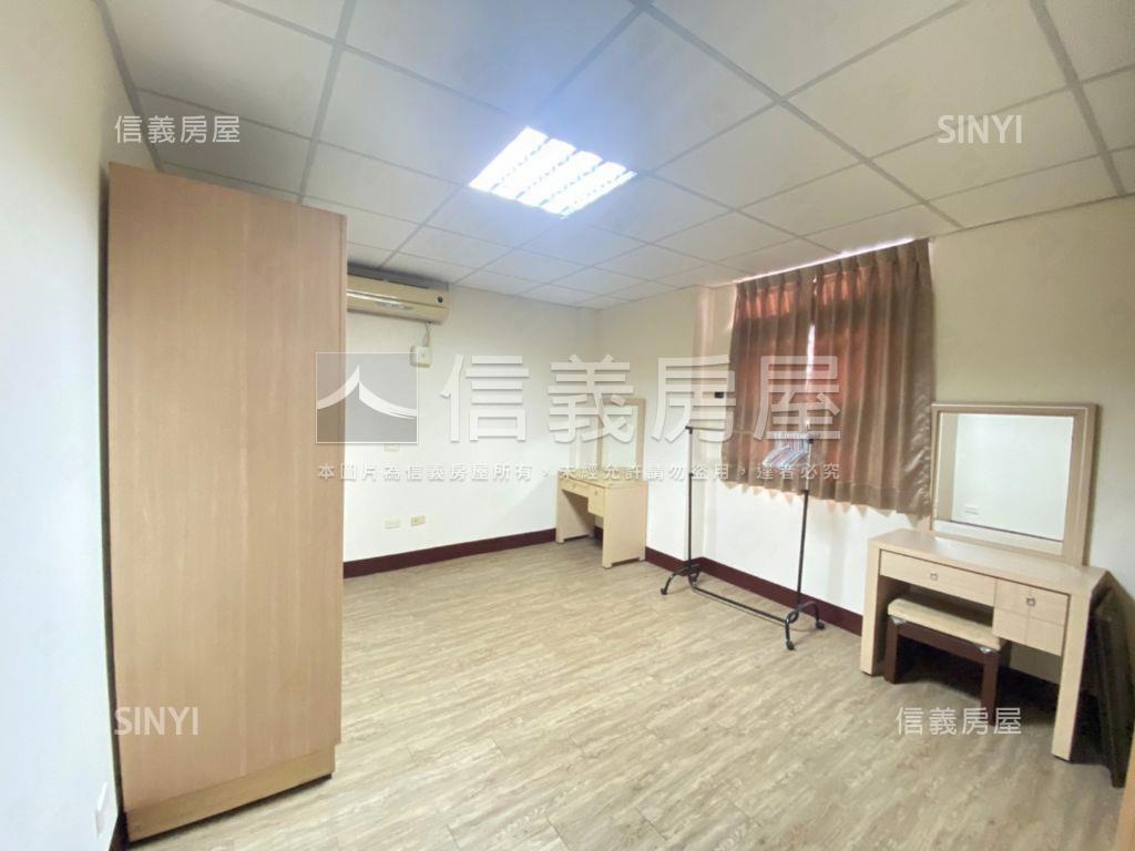近海華單層大空間住辦房屋室內格局與周邊環境