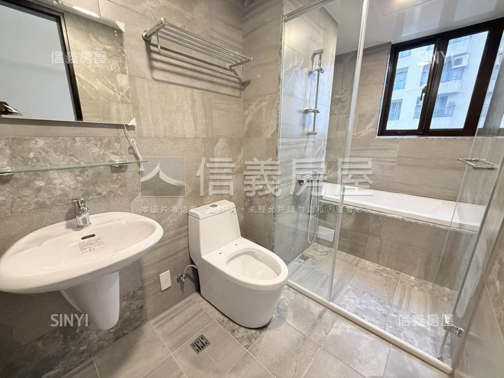 櫻花旭。愜意３房車位房屋室內格局與周邊環境