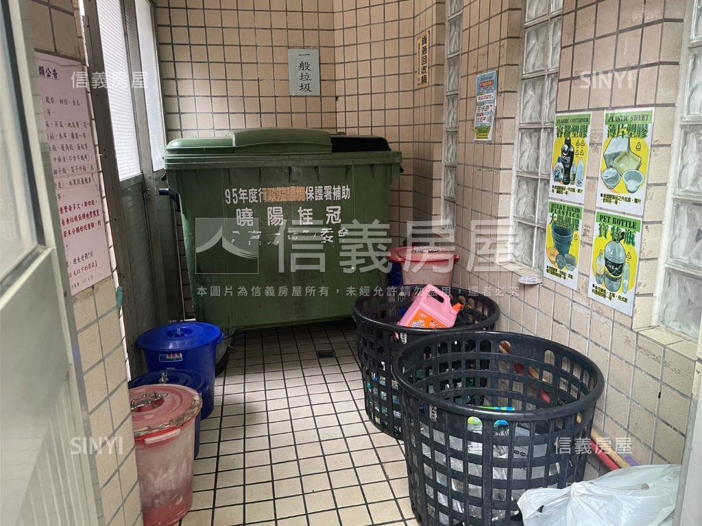 曉陽路高樓層大三房平車房屋室內格局與周邊環境