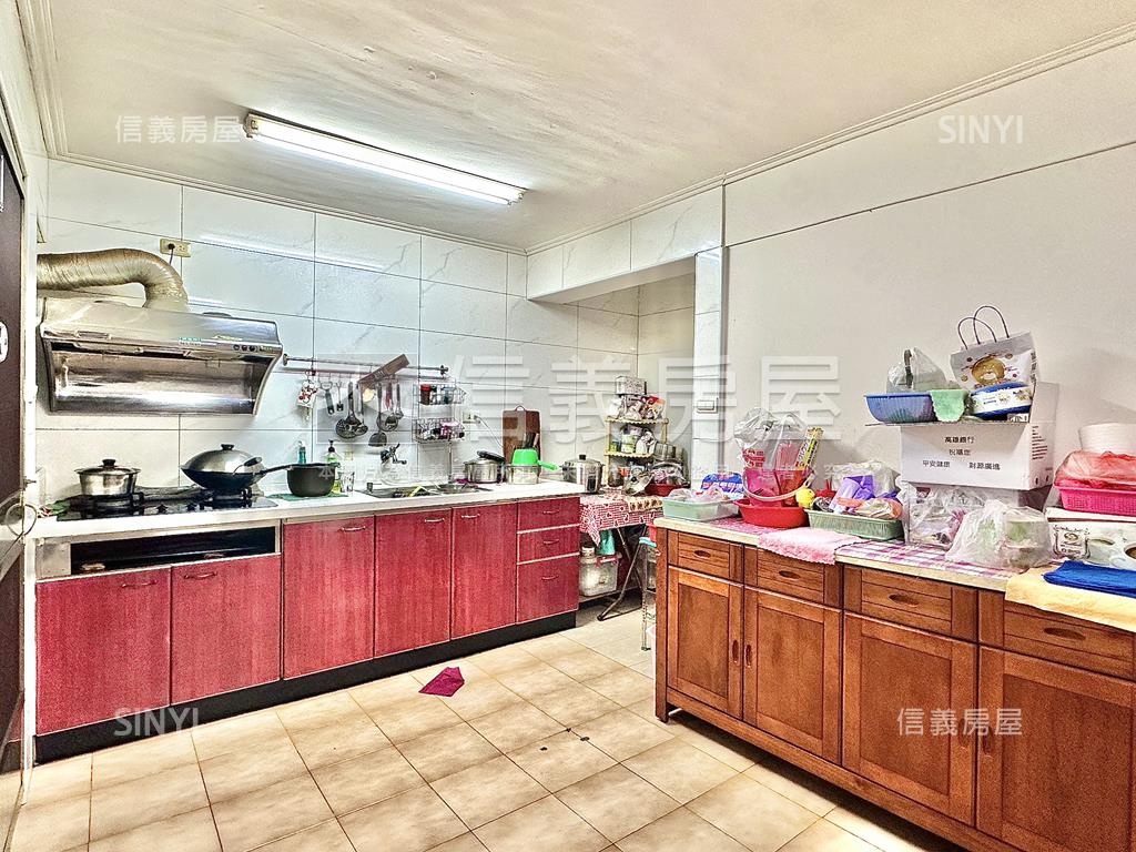 ✨巨蛋核心安居珍藏美巷透房屋室內格局與周邊環境