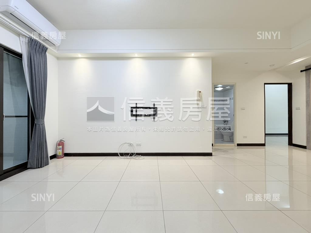 金生金室陽台進出明亮３房房屋室內格局與周邊環境