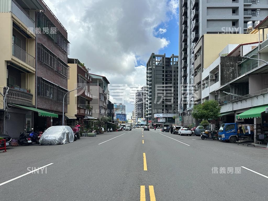 巨蛋至真路透店房屋室內格局與周邊環境
