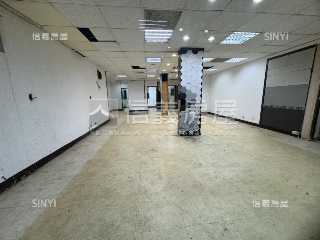 龍江稀有一樓店辦房屋室內格局與周邊環境
