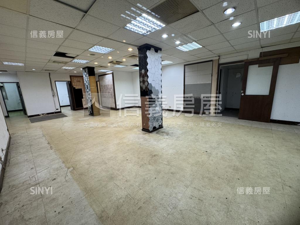 龍江稀有一樓店辦房屋室內格局與周邊環境