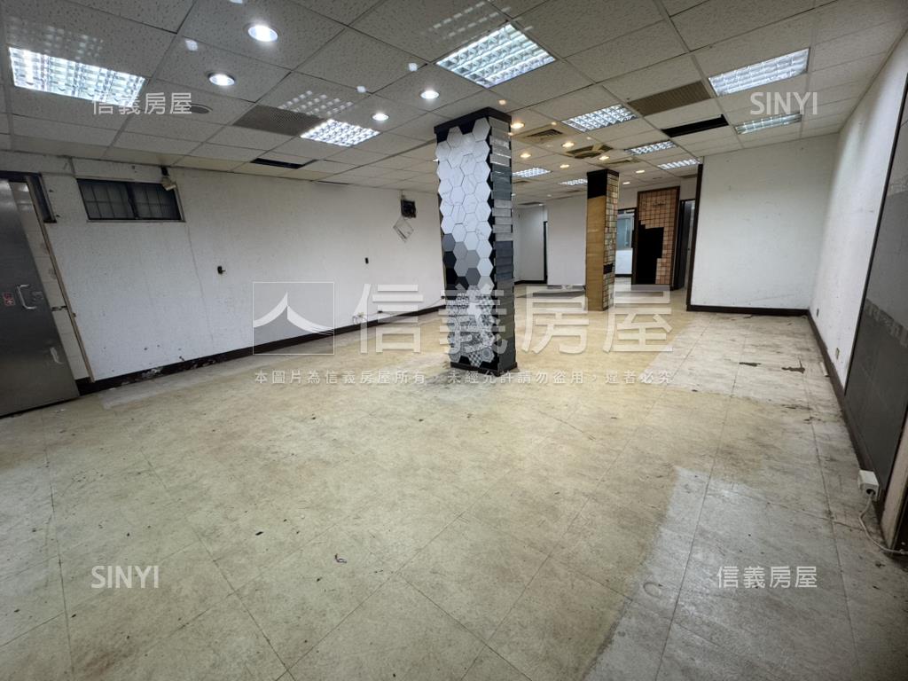 龍江稀有一樓店辦房屋室內格局與周邊環境