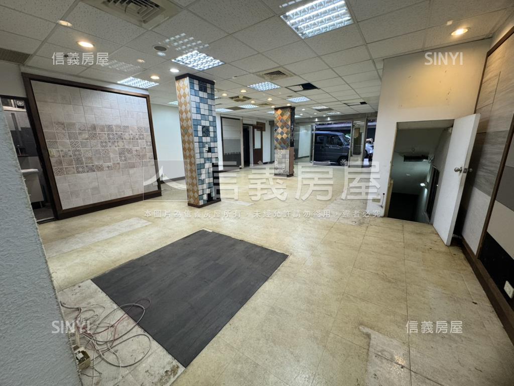 龍江稀有一樓店辦房屋室內格局與周邊環境