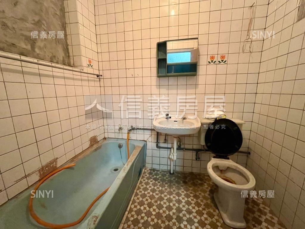 近市場前後出入一樓首選房屋室內格局與周邊環境