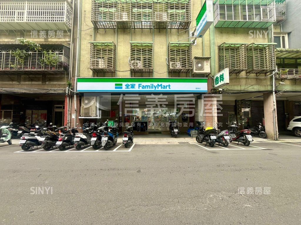 近市場前後出入一樓首選房屋室內格局與周邊環境