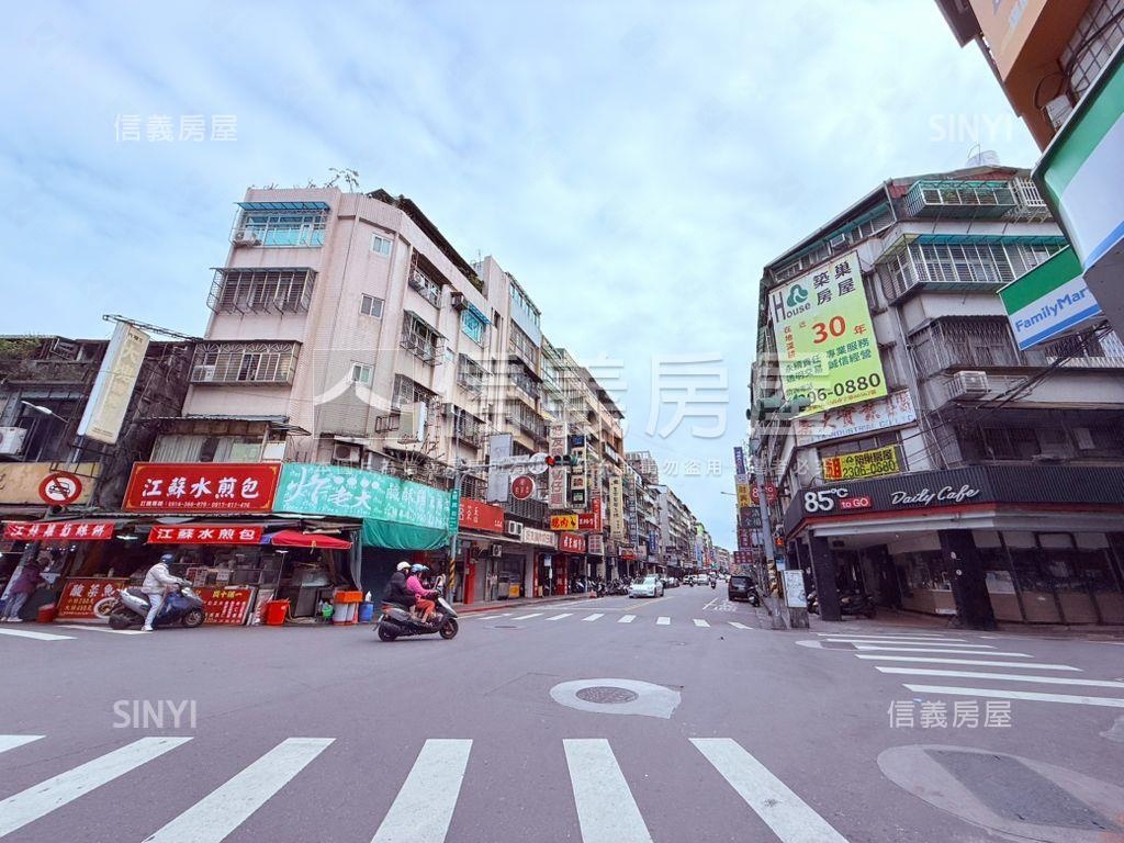 近市場前後出入一樓首選房屋室內格局與周邊環境