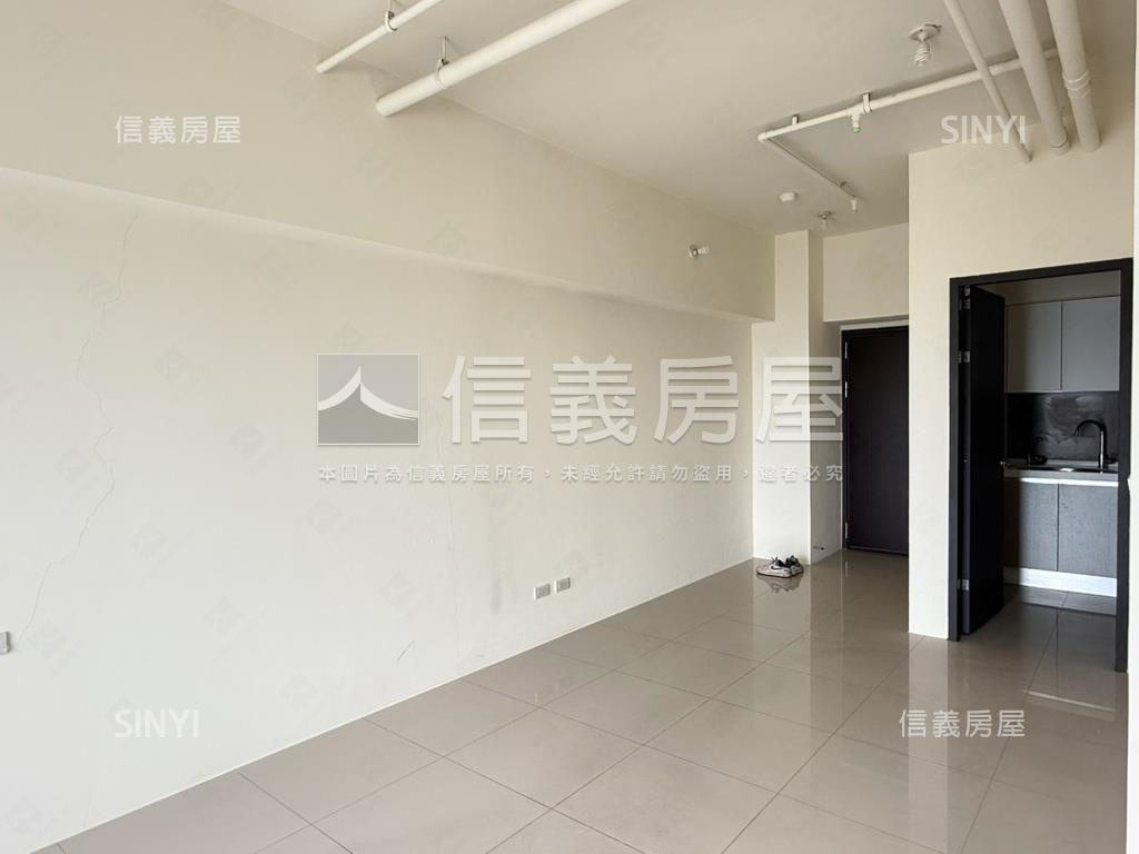 輕奢水舞川河景平車房屋室內格局與周邊環境