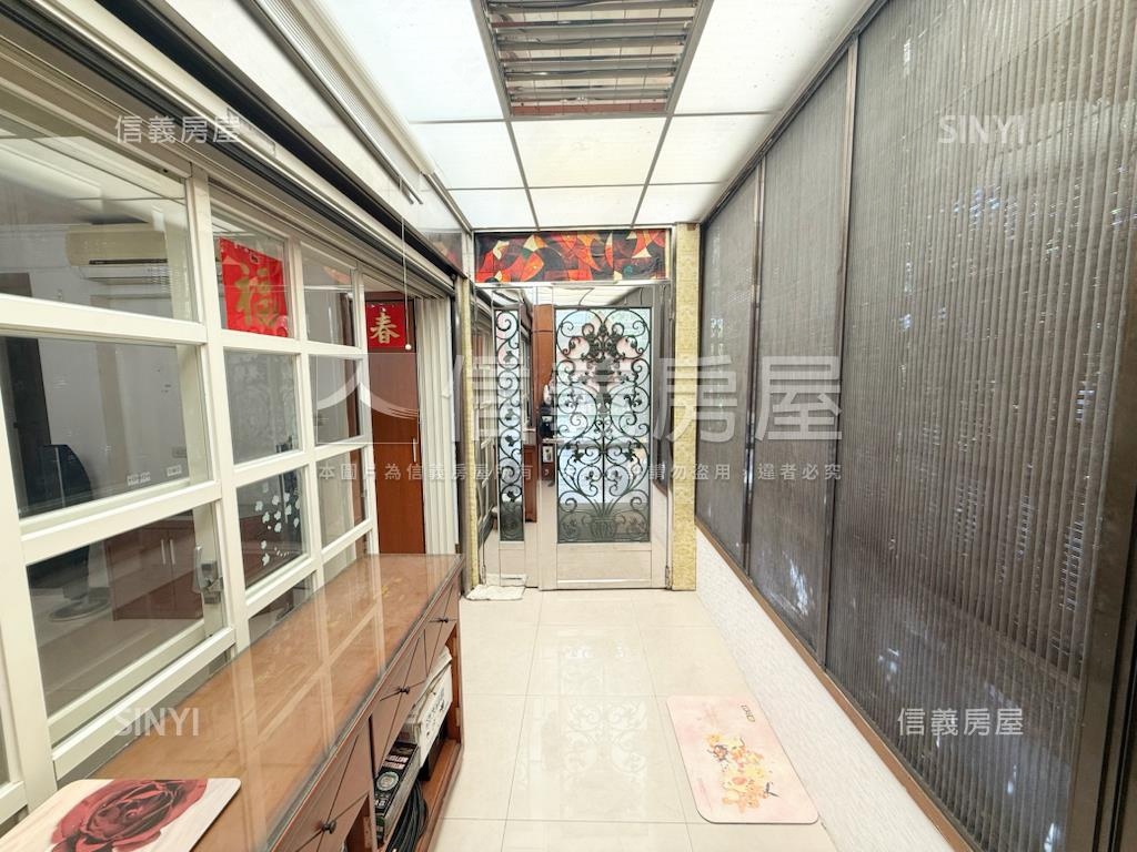 士東國小旁方便停車１樓房屋室內格局與周邊環境