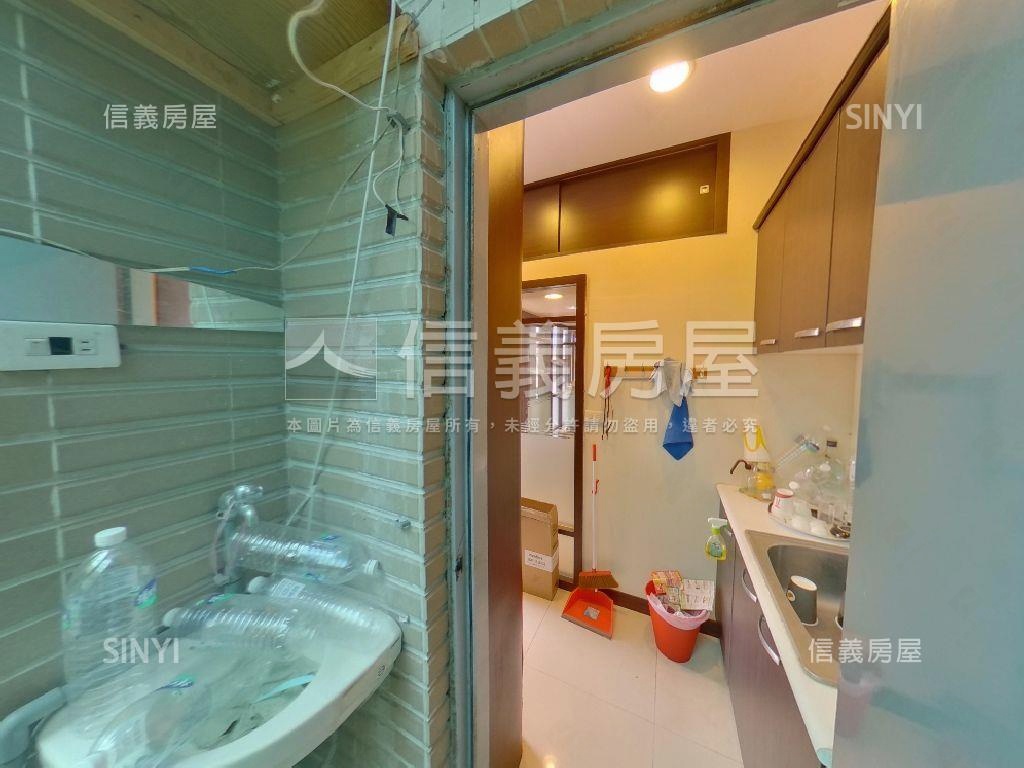 中山商用店辦✬面寬✬挑高房屋室內格局與周邊環境
